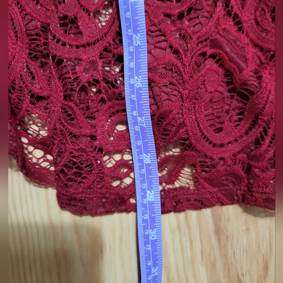 Red Lace dress - Picture 5 of 8